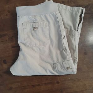 M Motherhood Maternity khaki crop capris